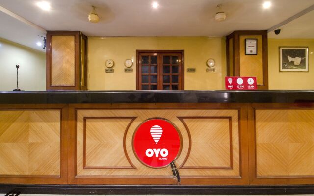 OYO 9302 Hotel Baseraa Inn