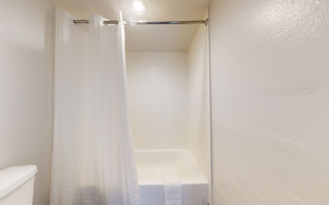 Crystal Palace Resort