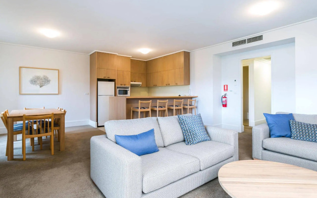 Portsea Village Resort