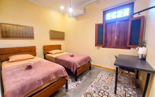 Sabi House Lesmana 2 by Simply Homy – Guest Rooms – Yogyakarta