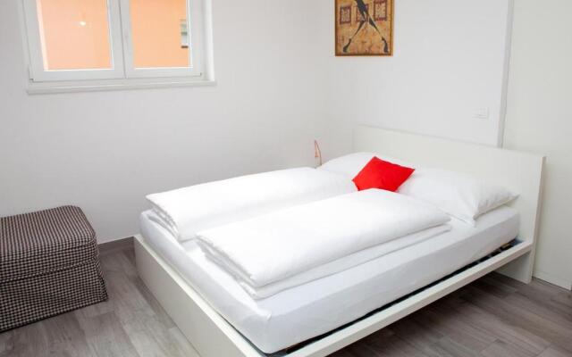 Loft 82 Apartments