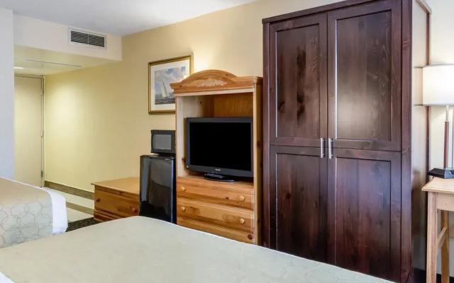 Ramada Seekonk/Providence Area