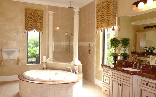 1370 North Collier Boulevard