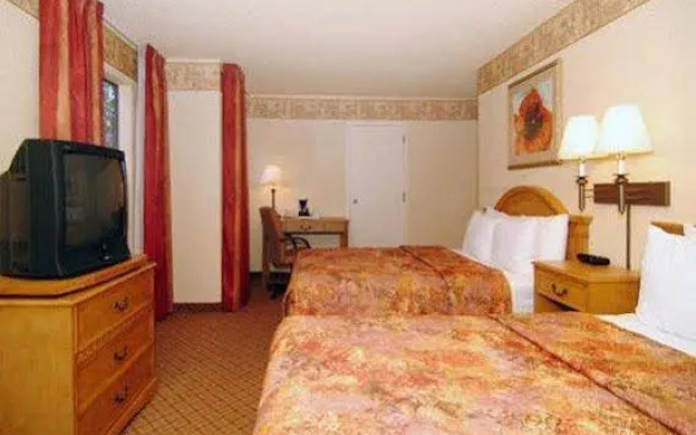 Pan American Inn & Suites
