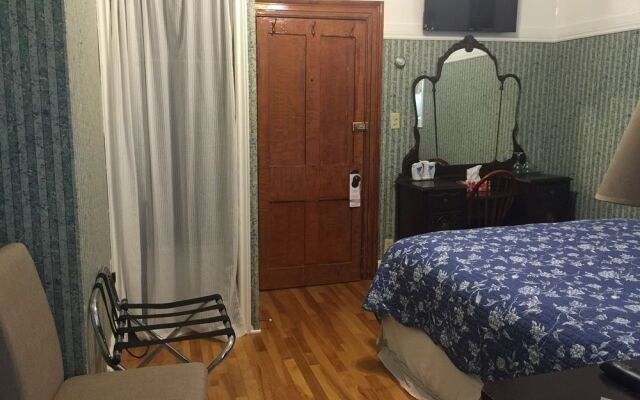 Prince Street Suites