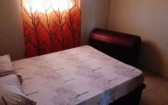 Bright and Youth Condo With hot Water