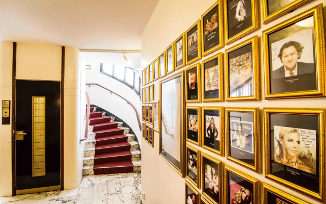 Mayfair Hotel Tunneln