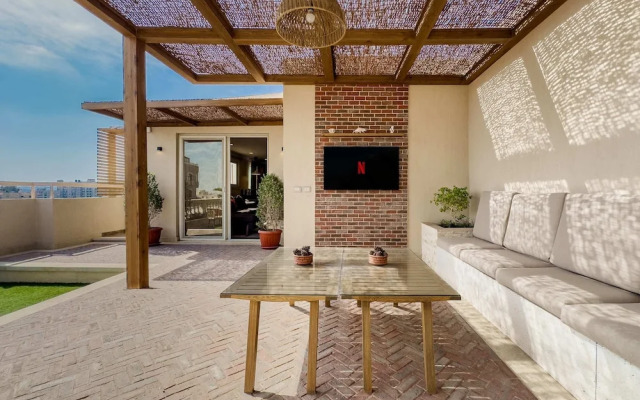 The 1bdr Rustic Rooftop w/ Wow Outdoor Terrace