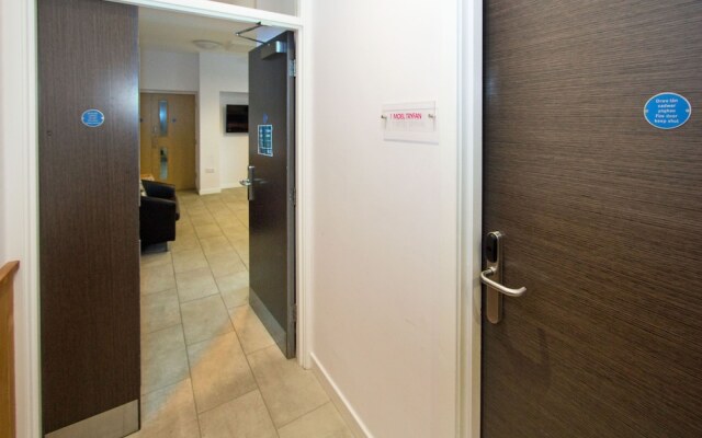 Canolfan Y Fron - Hostel