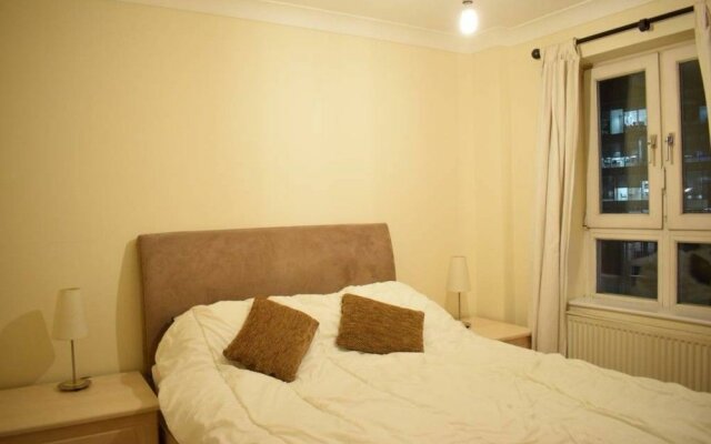 1 Bedroom Apartment near St. Paul's Cathedral