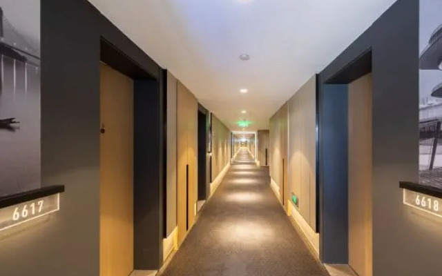 长沙芙蓉广场亚朵酒店