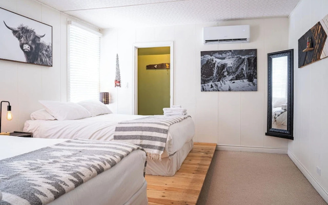The Downtown Hive by Revelstoke Vacations