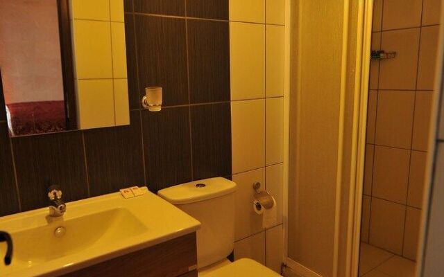 Kadim Otel