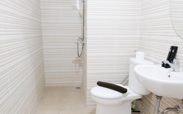 Homey 2Br At Puncak Bukit Golf Surabaya Apartment