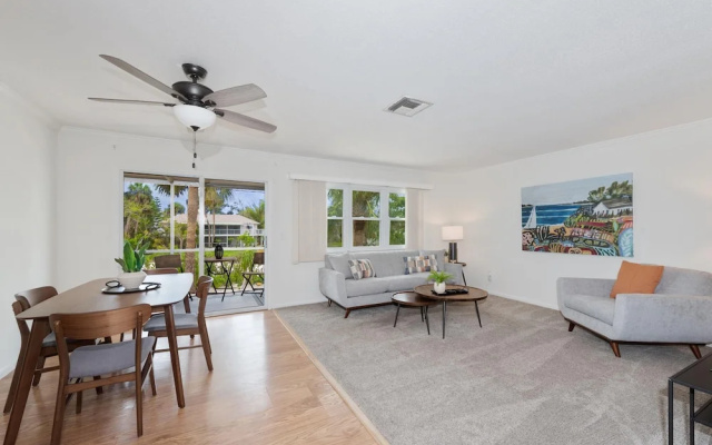 Beach Bungalow 1