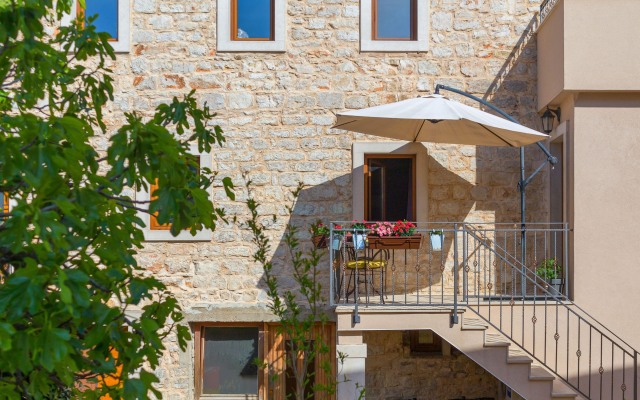 Apartment Ana On Island Hvar