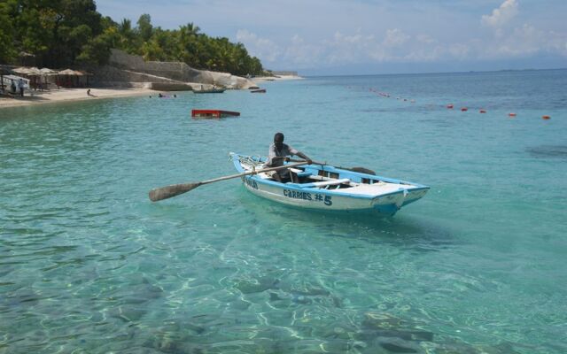 Wahoo Bay Beach Club & Resort