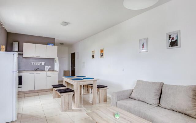 Lovely Apartment in Novalja near Sea Beach