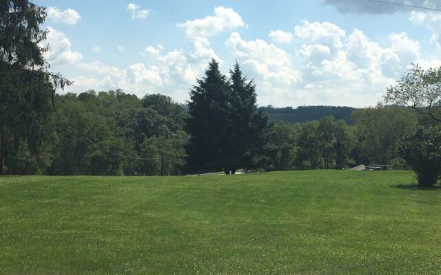 Cadiz Motel by OYO on route 250