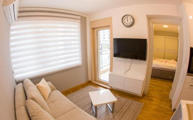 Central Budva apartment C15