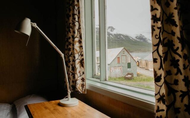 Hafaldan HI Hostel - Harbour building