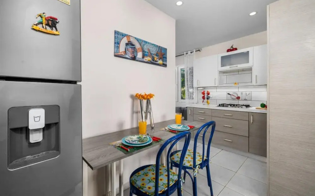 Charming Cozy Studio With Patio Near the Beach