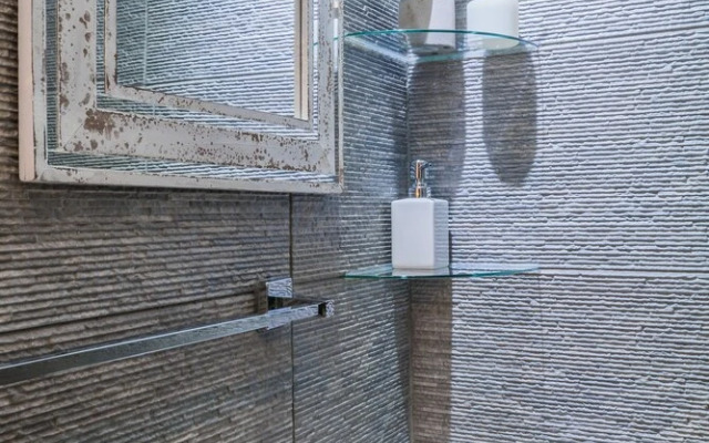 Bright, 3-bed House in Convenient London Location