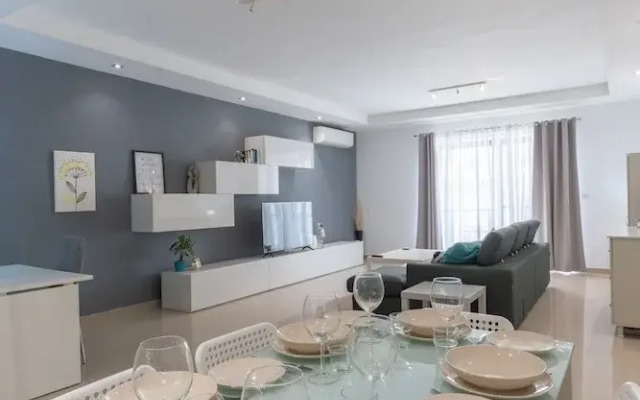 St.Julians apartment