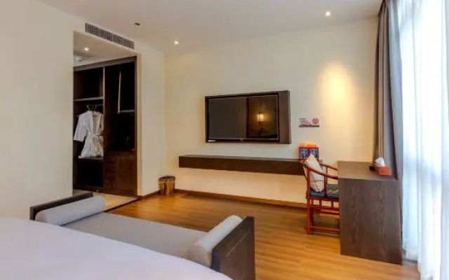 Youlan Hotel
