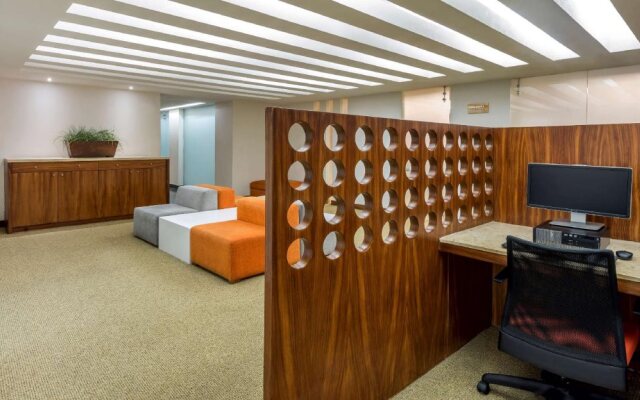 Real Inn Guadalajara Expo