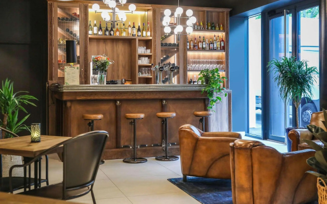 ibis Styles Puteaux Paris La Defense