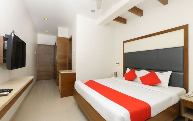 Collection O 683 Hotel Sri Chakra Inn
