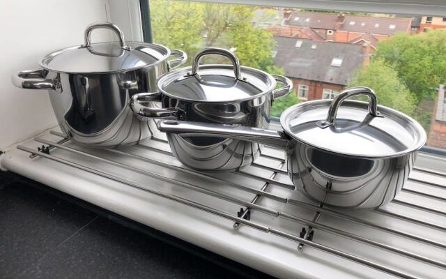 Bright and Homely 2BR Flat in Old Trafford