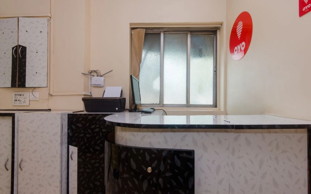 OYO 13471 Hotel HomeStay