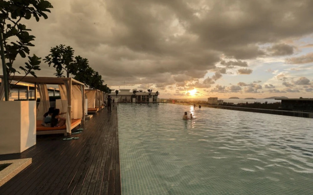Sunset Rooftop 2 BR Suite