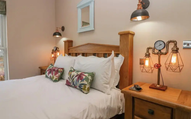 Elderflower Lodge