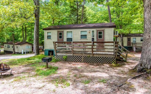 Williamsburg Camping Resort One Bedroom Cabin 3