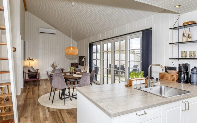 6 Person Holiday Home in Logstor