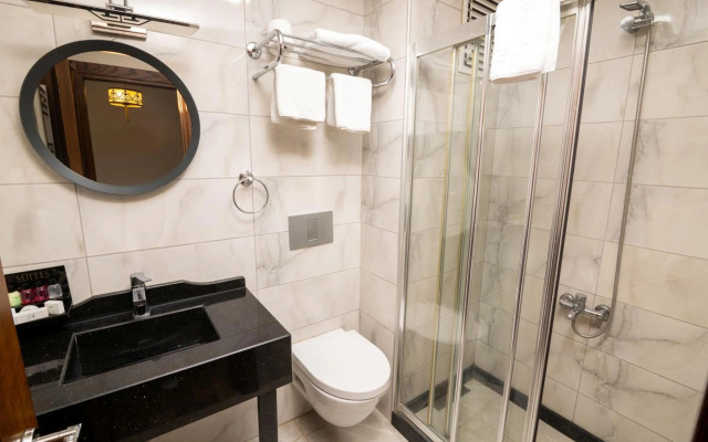 K Suites Hotel