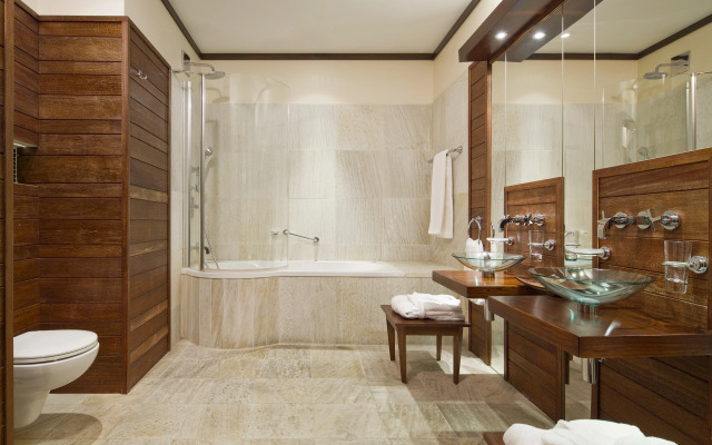 Mamaison Le Regina Boutique Hotel