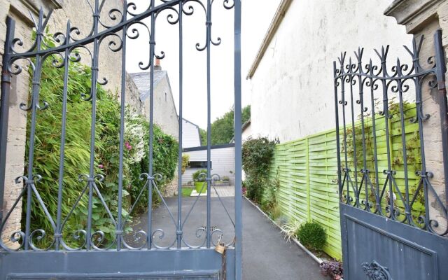 Luxury Home In Magny En Bessin With Garden Beach At 4Km