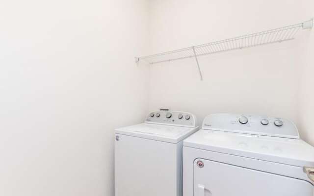 2619ca 10 Bedroom Villa by Redawning