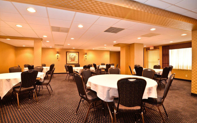 Best Western on the Avenue