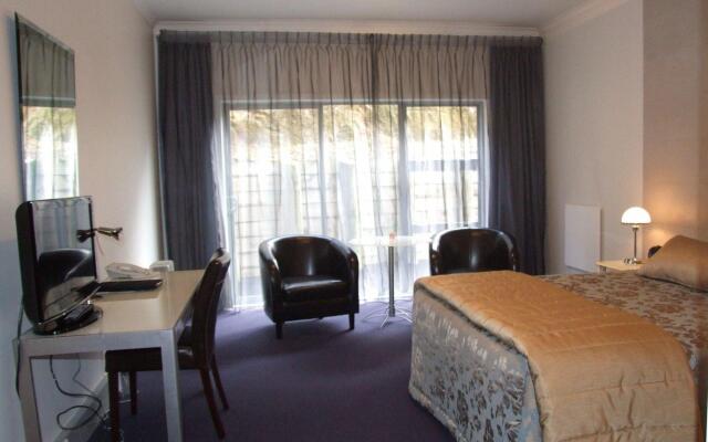 Amethyst Court Motorlodge