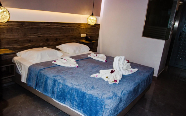 Sunshine Hotel and Apartments