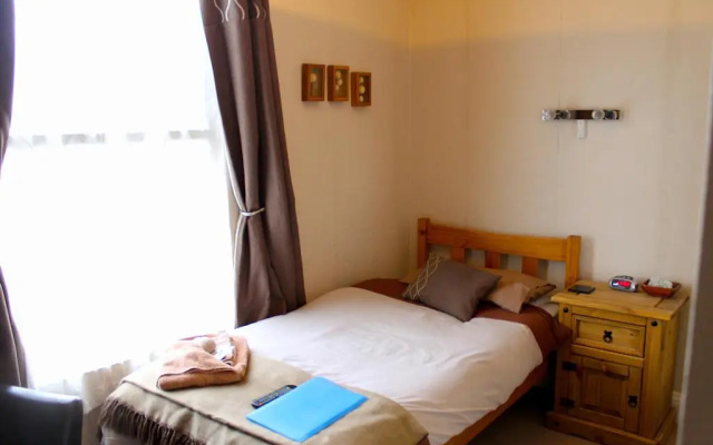 The Lodge Guest House