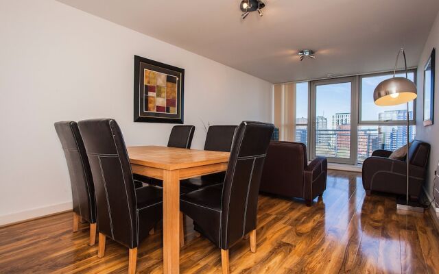 Stunning 2 Bed Apartment with Amazing Views