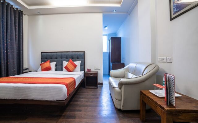 OYO 14545 Hotel Blueleaf