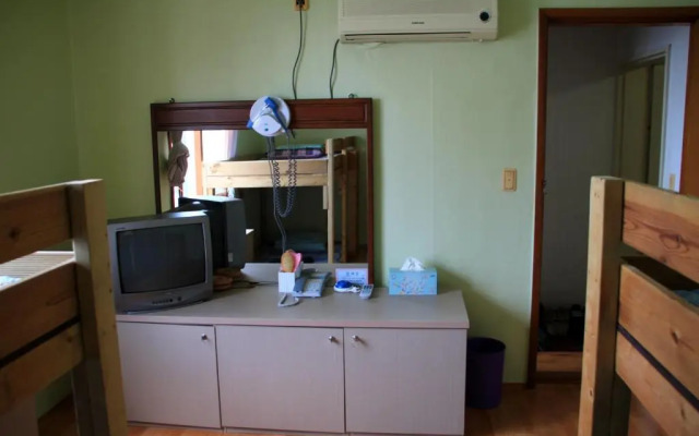 Minjoonggak Guesthouse