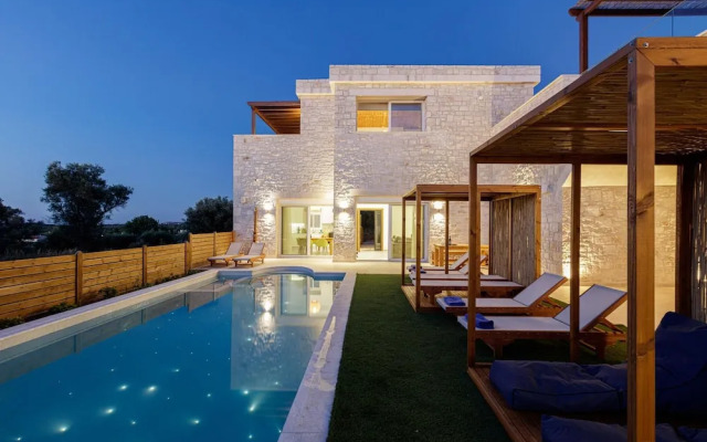 Mandana Villa - With Private Pool Jacuzzi